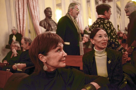 Oriella Dorella e Luciana Savignano (foto Gerry Pizzocari)